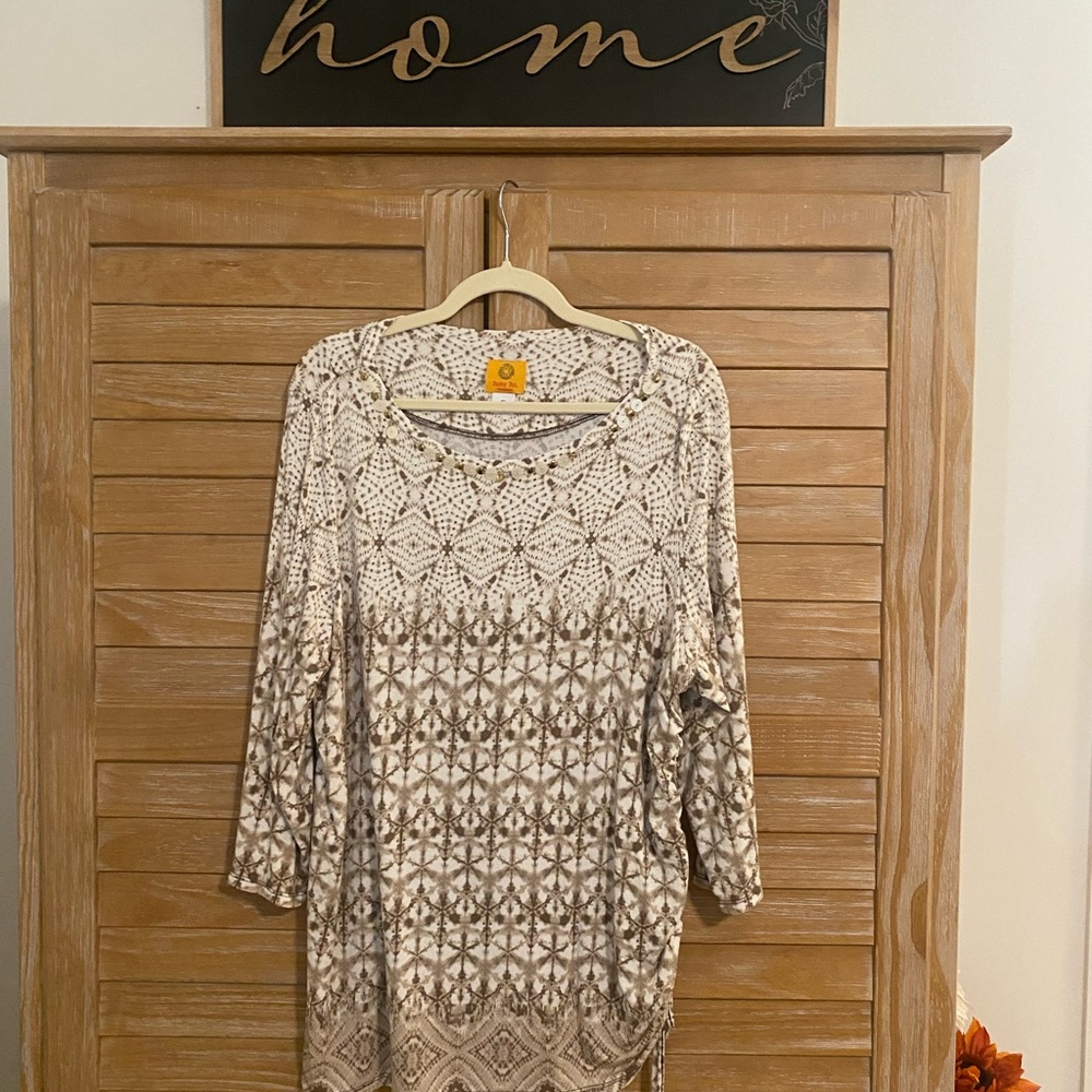 Ruby Rd. Beige and Brown Patterned Top